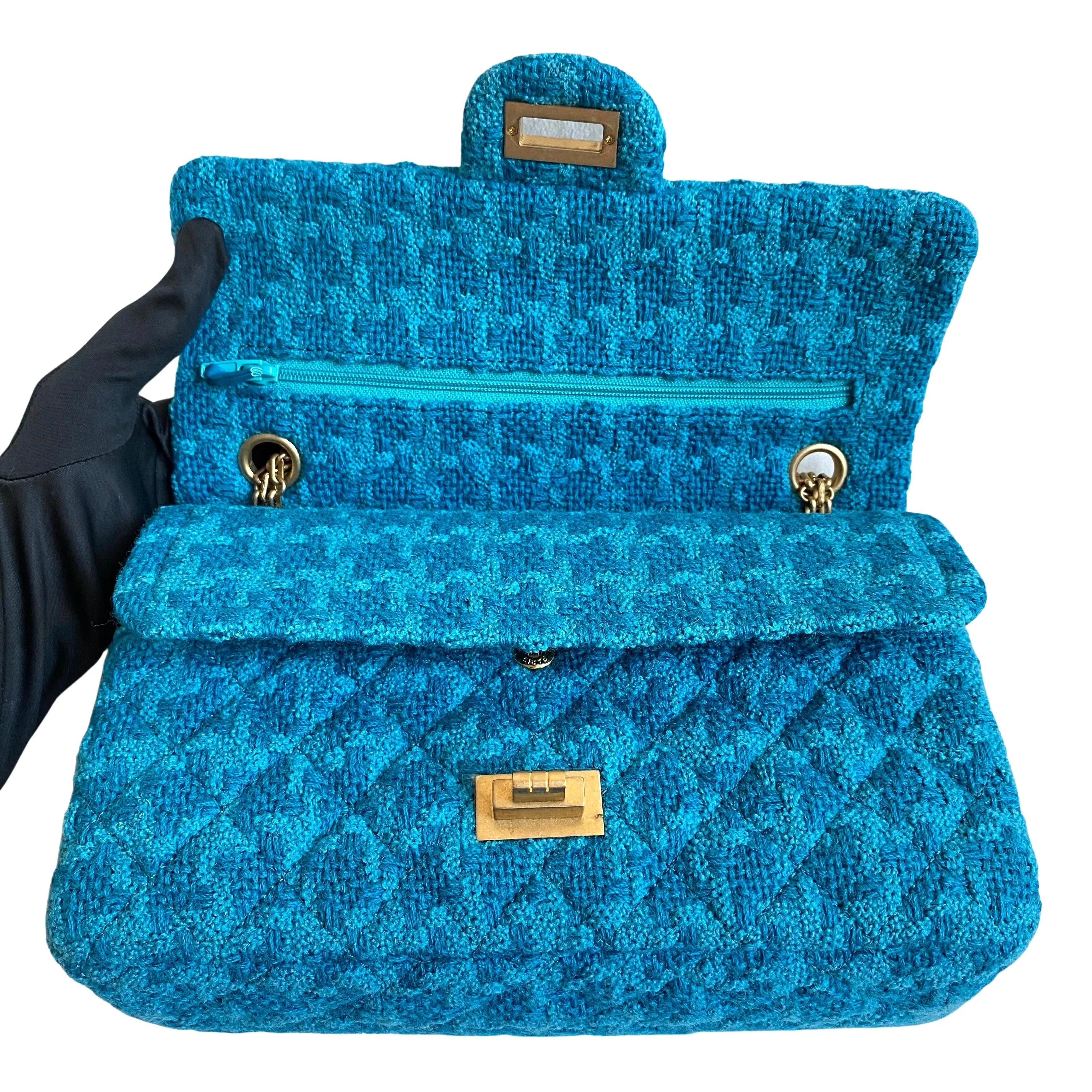 2.55 Reissue Flap Bag Size 225 in Turquoise Houndstooth Tweed