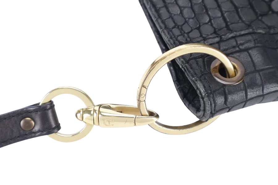 AIGNER SHOULDER BAG BLACK LEATHER GOLD HARDWARE NO DUST COVER