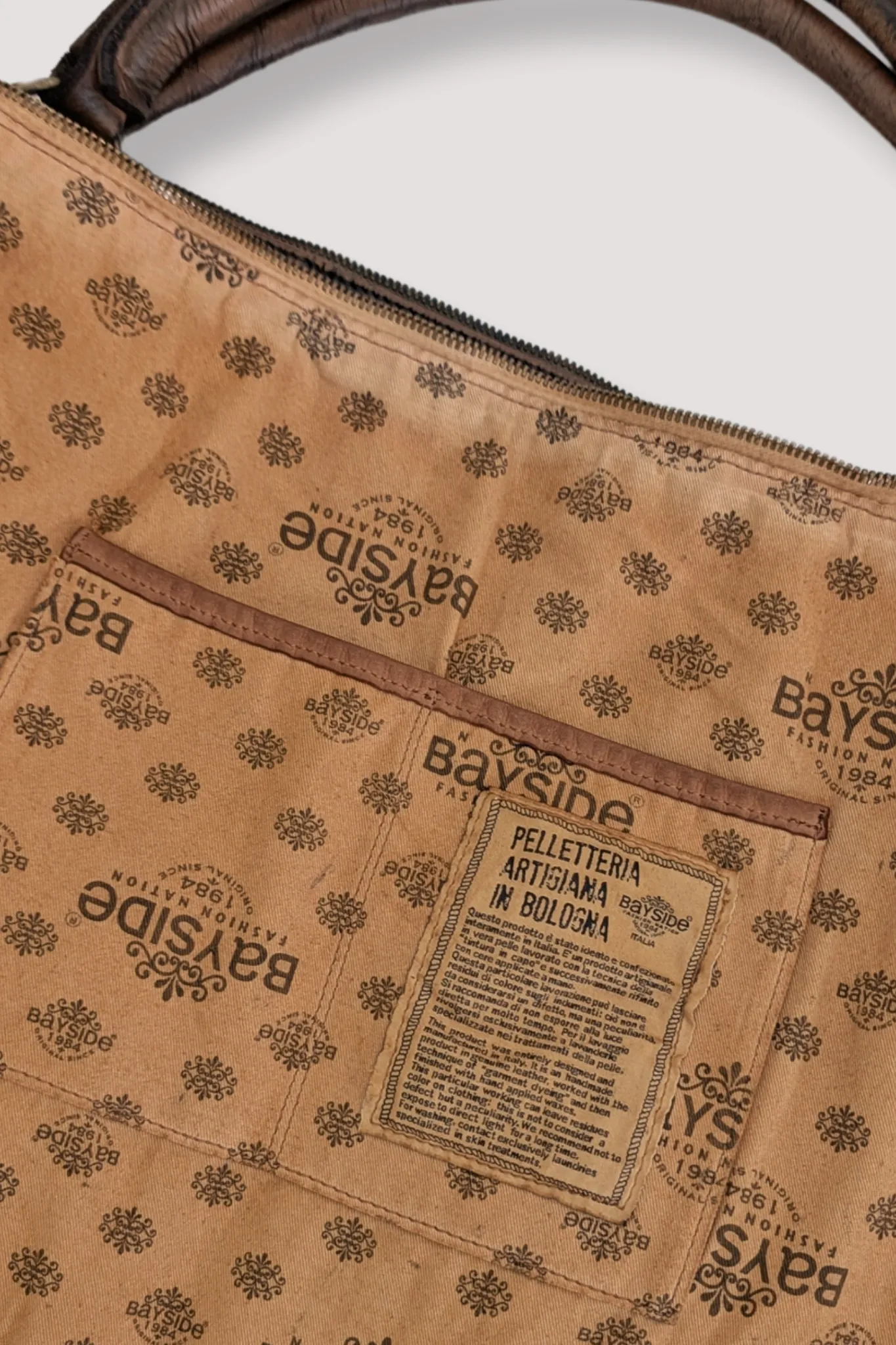 BAYSIDE84 XL Multipocket Tote & Crossbody - Cigar Brown