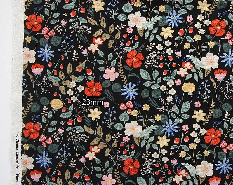 Floral Oxford Cotton Fabric - Ivory or Black - Home Decor Fabric By the Yard / 42605
