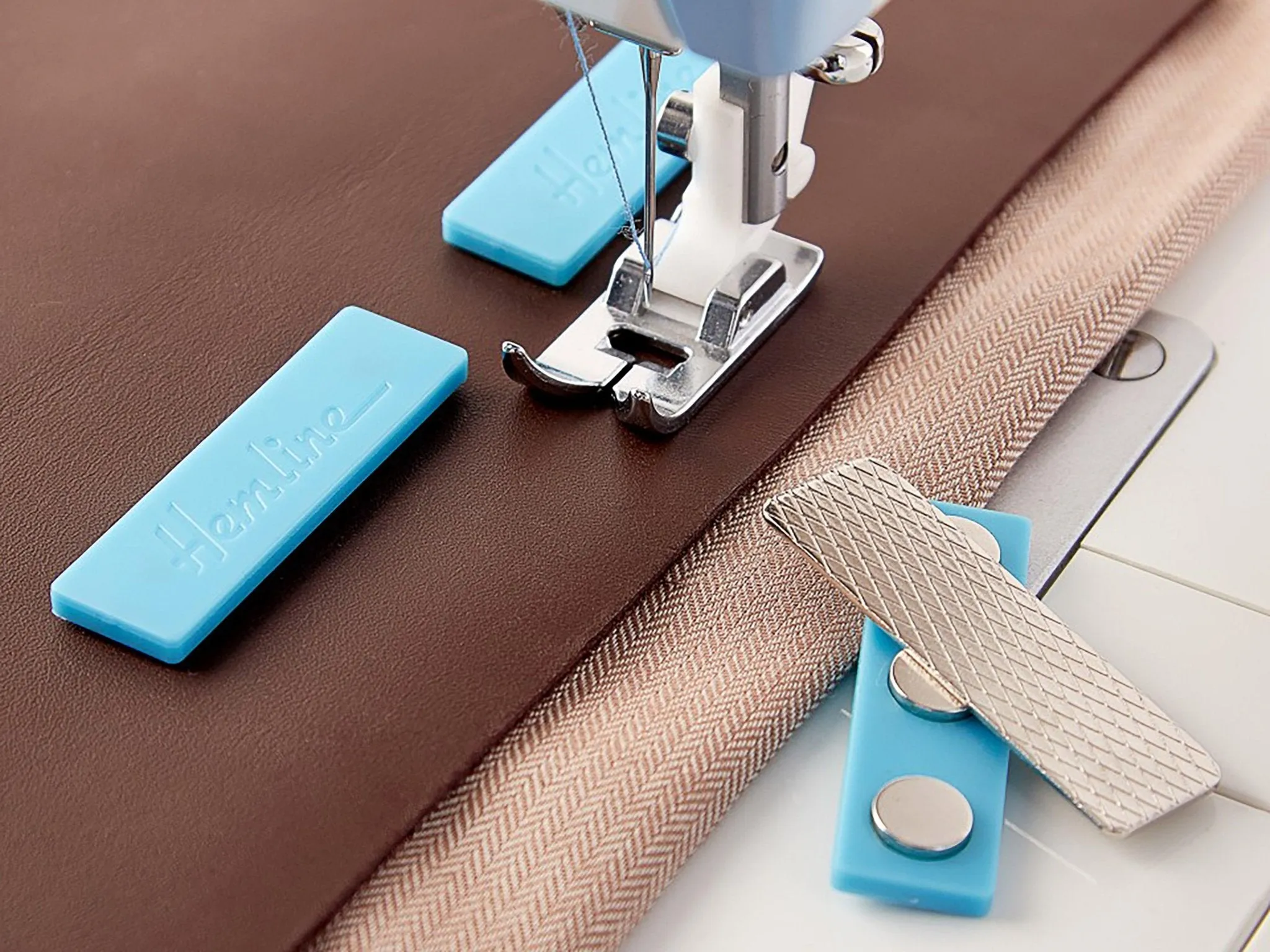 Hemline | Magnetic Magnate Fabric Grips (3)