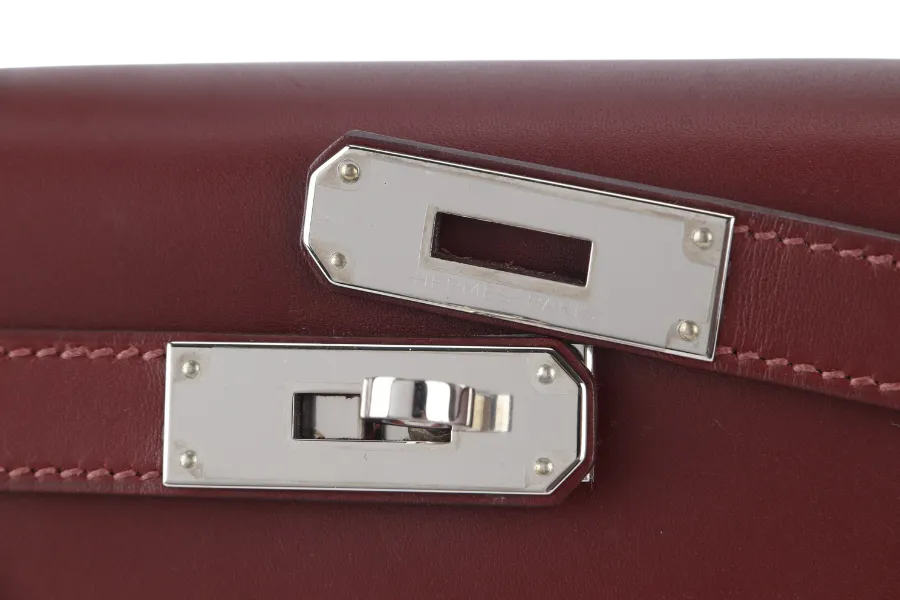 HERMES KELLY 28 STAMP C (YEAR 2019) LETTRE M ROUGE H VERMILLION, ROSE TYRIEN EPSOM, CHEVRE SOMBRERO SILVER HARDWARE WITH LOCK&KEYS, RAINCOAT AND DUST COVER