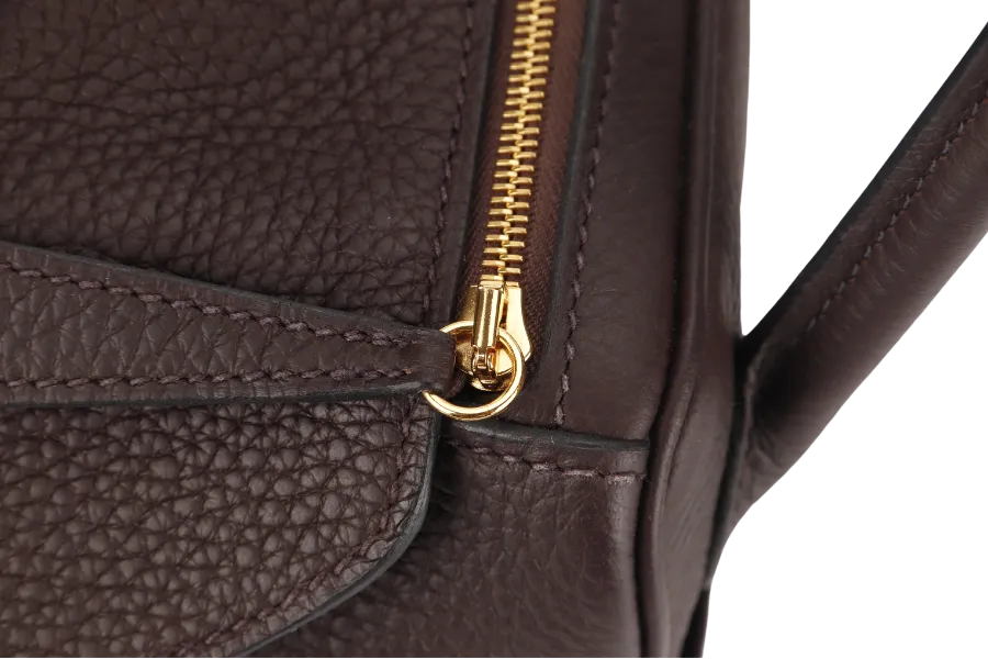 HERMES LINDY 26 ROUGE SELLIER CLEMENCE GOLD HARDWARE STAMP Z (YEAR 2021) WITH DUST COVER, RAINCOAT AND BOX
