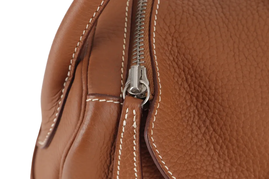 HERMES LINDY 34 GOLD COLOR CLEMENCE LEATHER WITH SILVER HARDWARE STAMP Q WITH DUST COVER