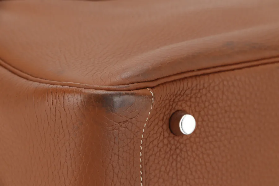 HERMES LINDY 34 GOLD COLOR CLEMENCE LEATHER WITH SILVER HARDWARE STAMP Q WITH DUST COVER