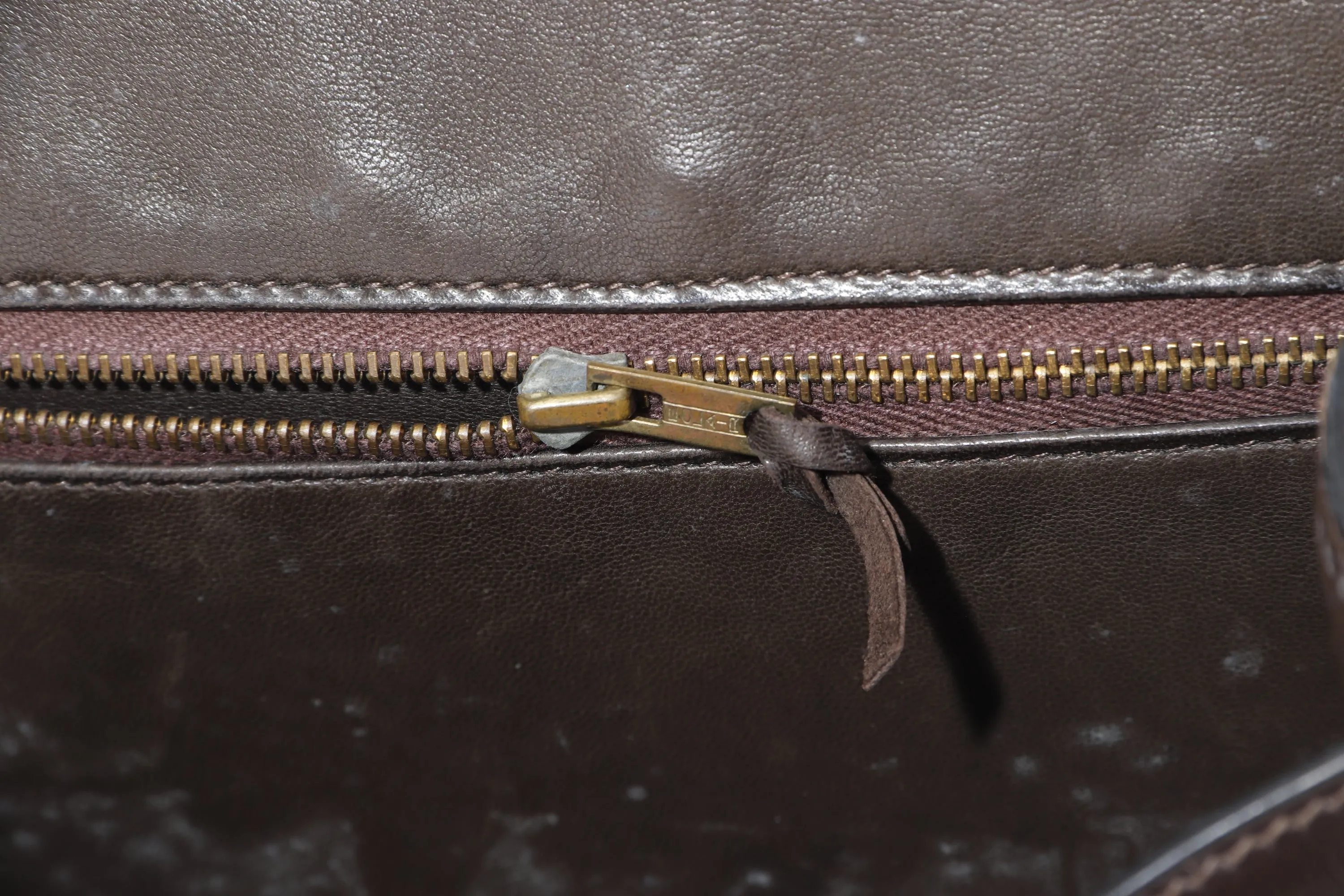 HERMES VINTAGE CONSTANCE 23 (STAMP Z (1970)) DARK BROWN BOX LEATHER GOLD HARDWARE, WITH DUST COVER