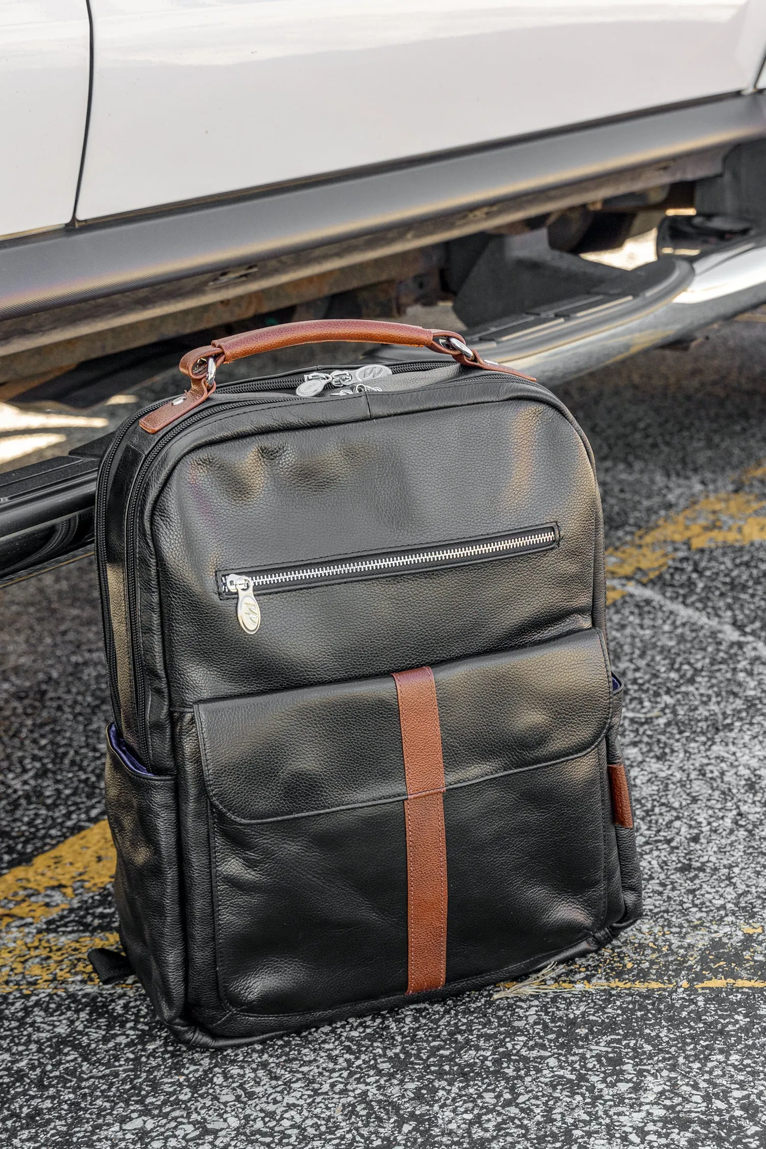 LOGAN | 17” Leather Two-Tone Laptop Backpack
