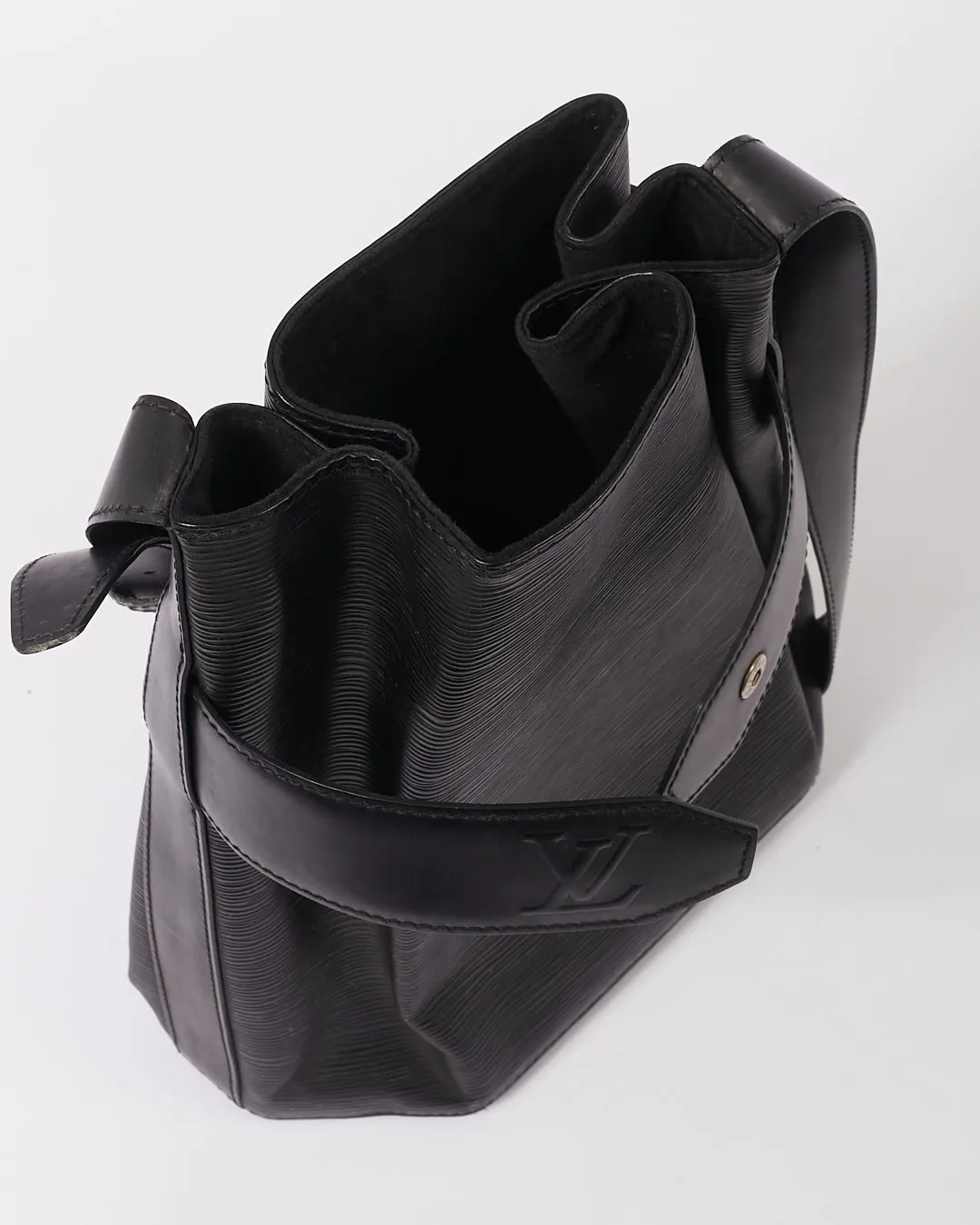 Louis Vuitton Black Epi Sac D'Epaule GM Shoulder Bag