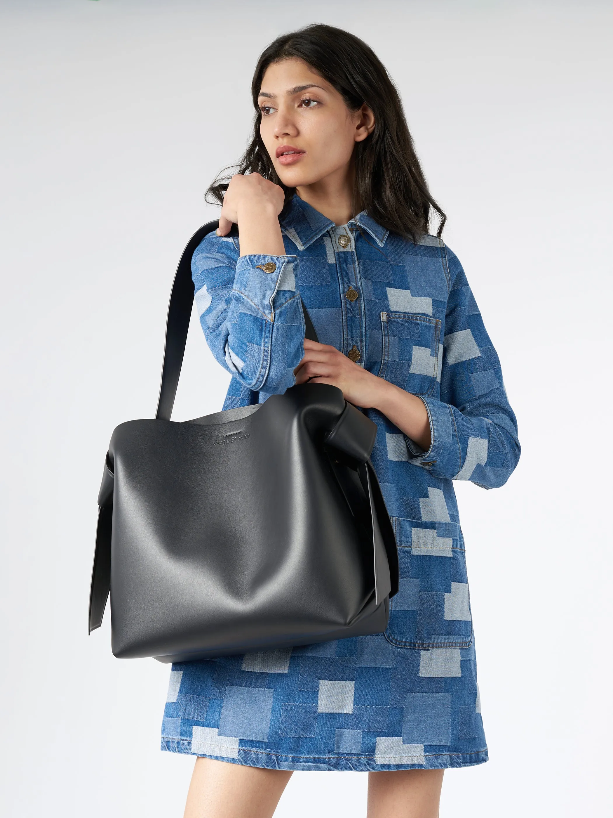 Musubi Midi Shoulder Bag