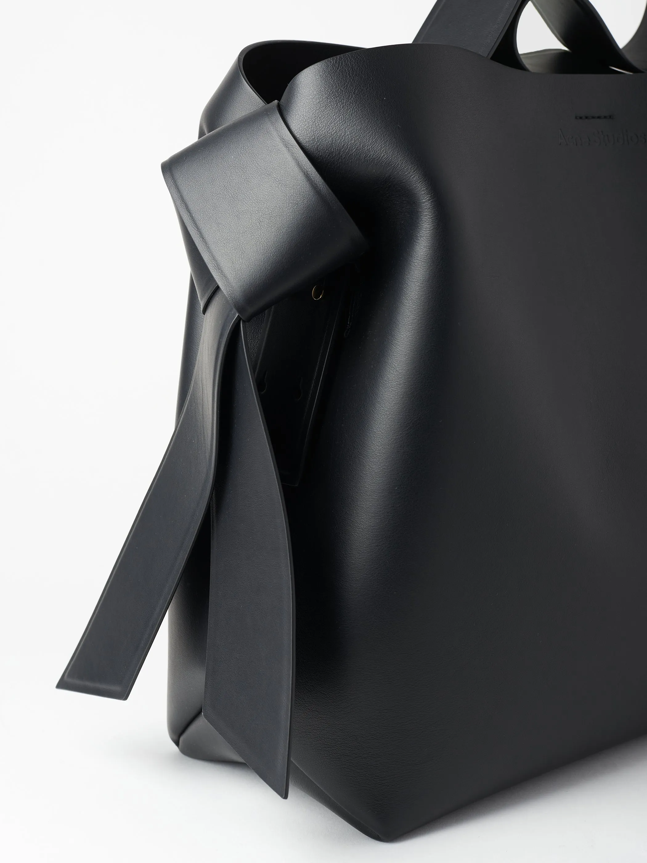 Musubi Midi Shoulder Bag