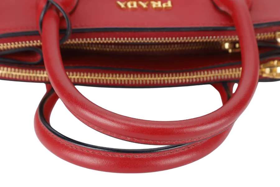 PRADA IBA116 RED ROSSO SAFFIANO x SMOOTH LEATHER BAG WITH STRAPS, CARD AND DUST COVER
