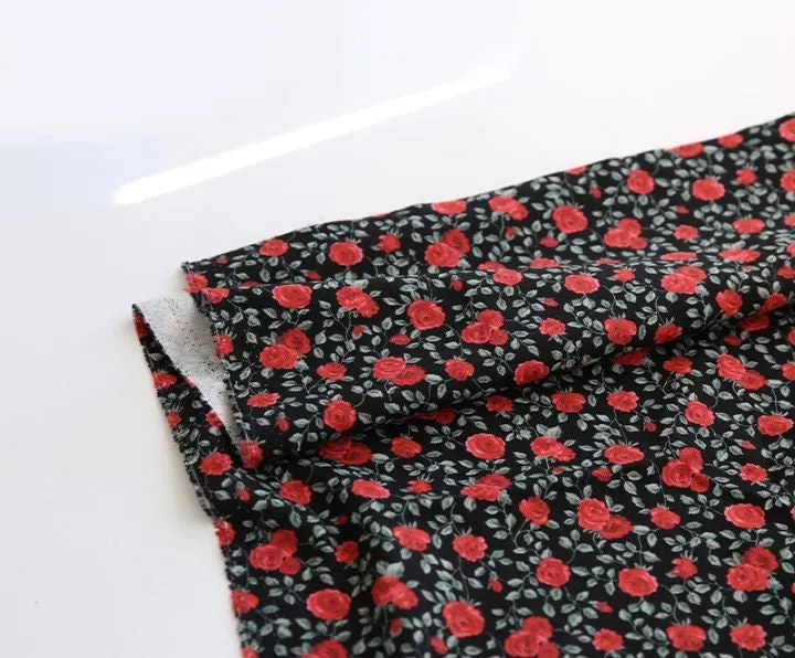 Rose Floral Oxford Cotton Fabric - Navy or Black - Home Decor Fabric By the Yard / 53391-1