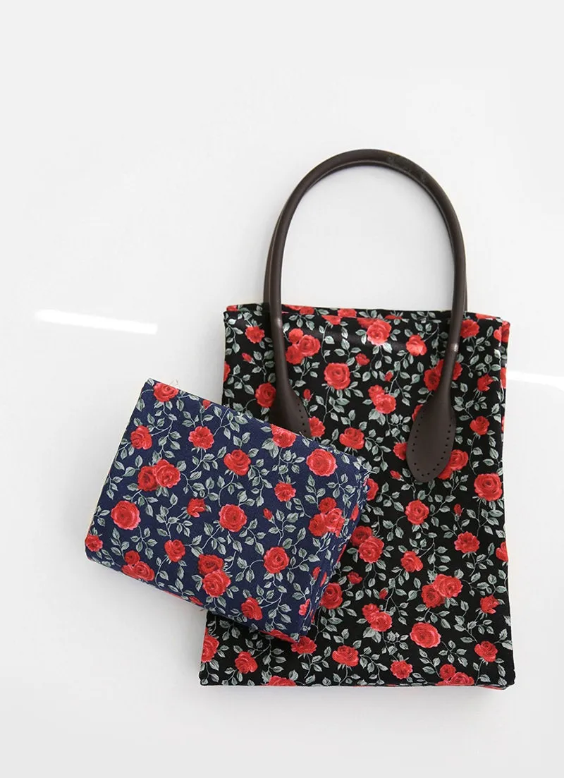 Rose Floral Oxford Cotton Fabric - Navy or Black - Home Decor Fabric By the Yard / 53391-1