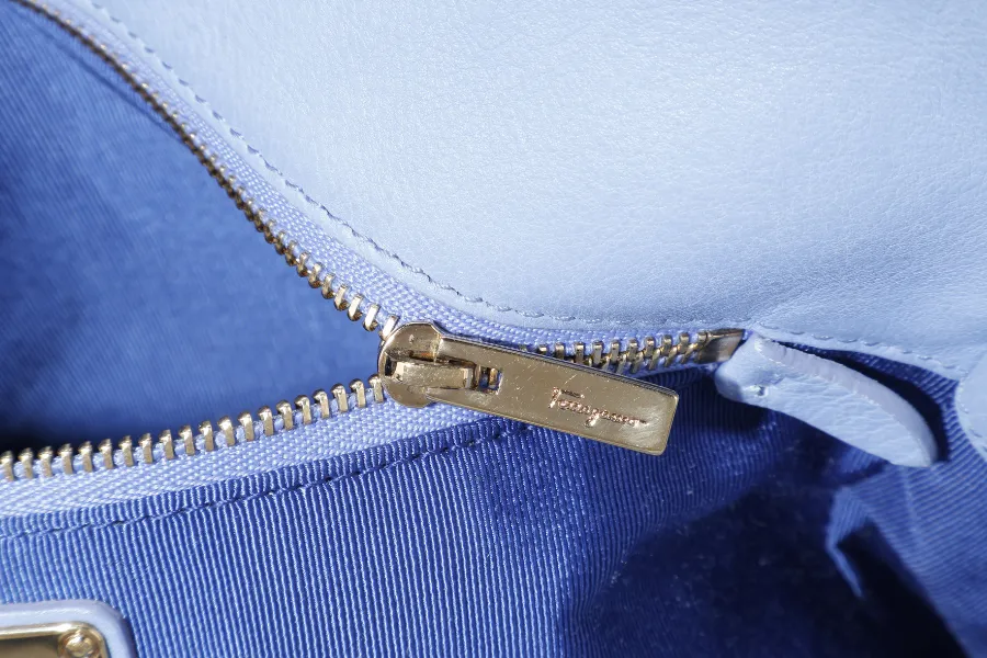 SALVATORE FERRAGAMO MELINDA TOTE BAG SMALL LIGHT BLUE LEATHER GOLD HARDWARE WITH DUST COVER