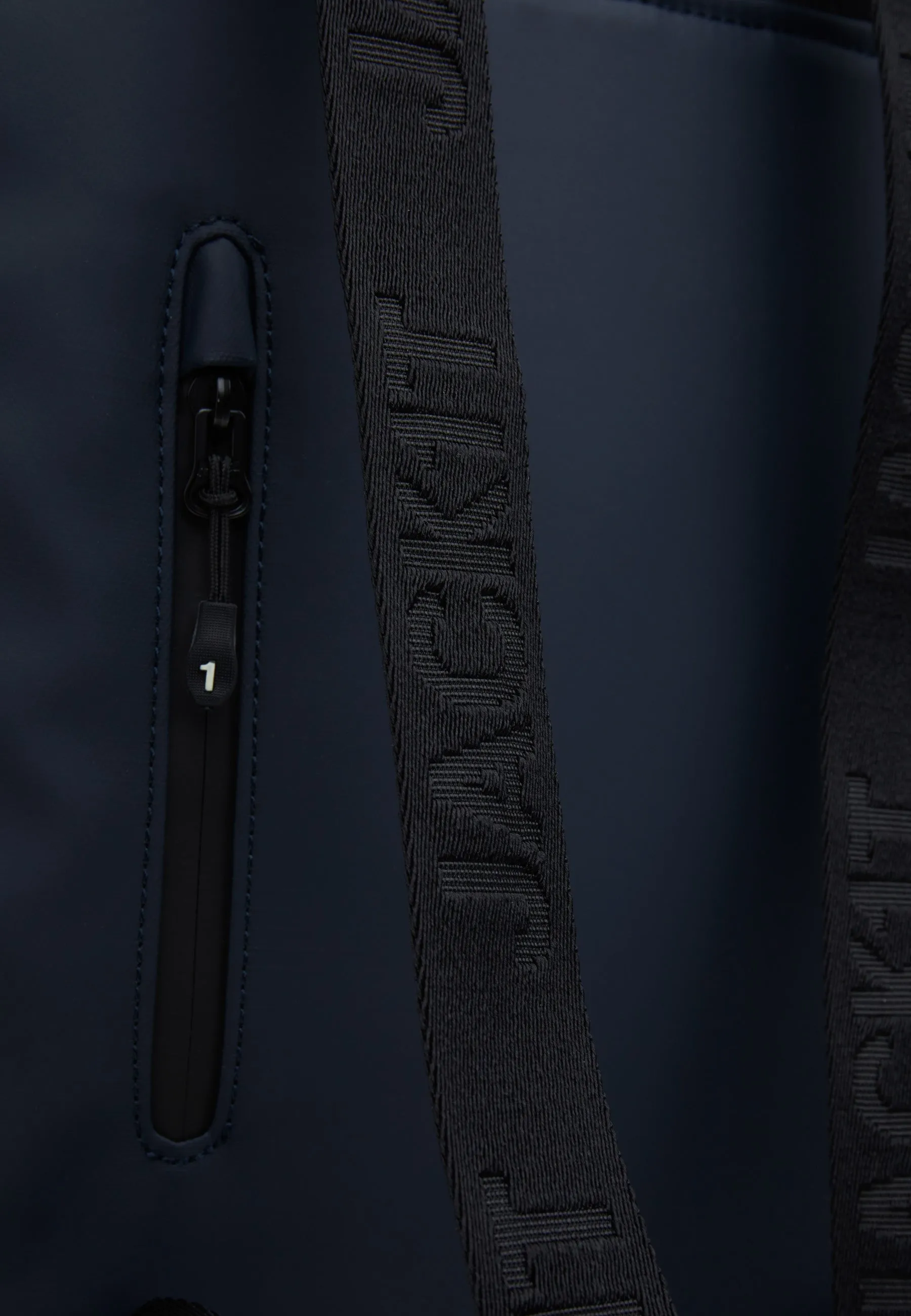 The Messenger Backpack - 12.5l